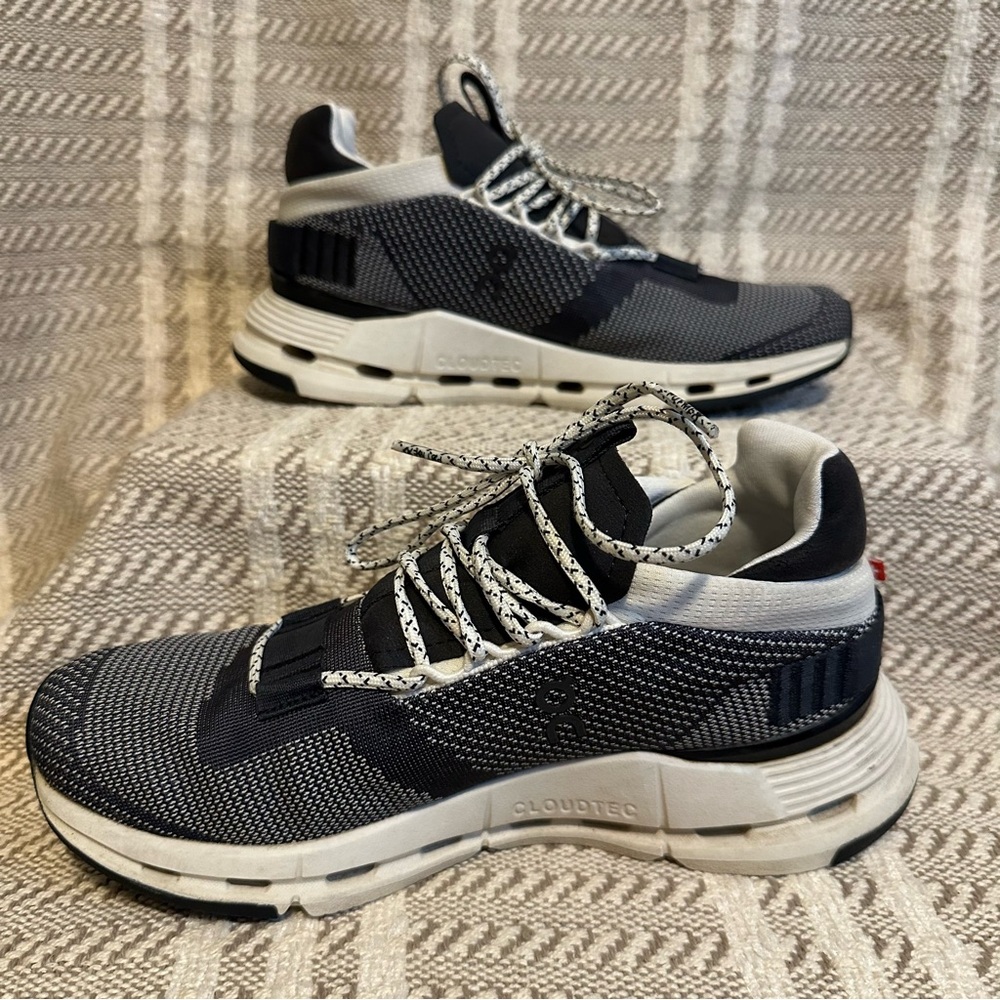 On Cloud Cloudnova Cloudtec Shoes Black White Siz… - image 1